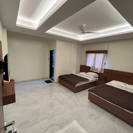 Hotel Sai Sandesh Sirdi Kültér fotó